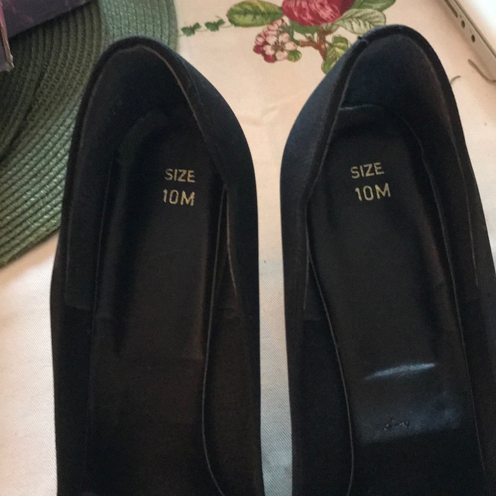 Black heels - Picture 3 of 7